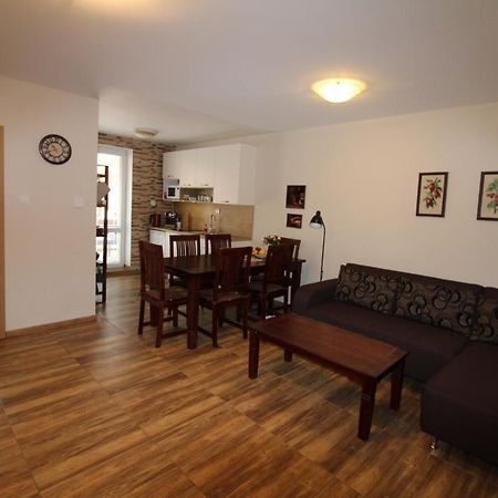 Apartman Baska Veľký Slavkov Exterior foto