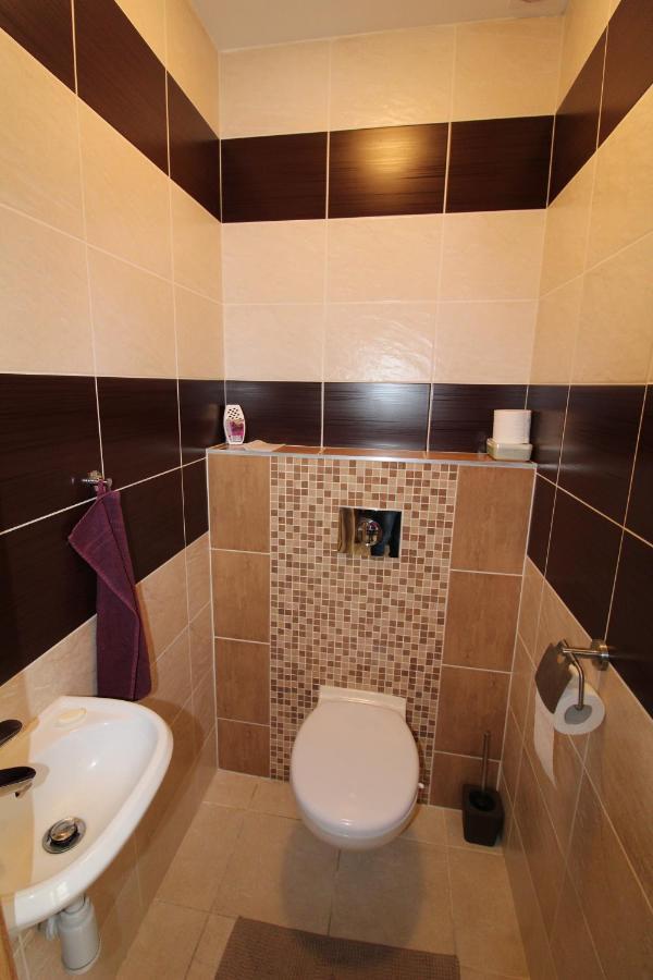 Apartman Baska Veľký Slavkov Exterior foto