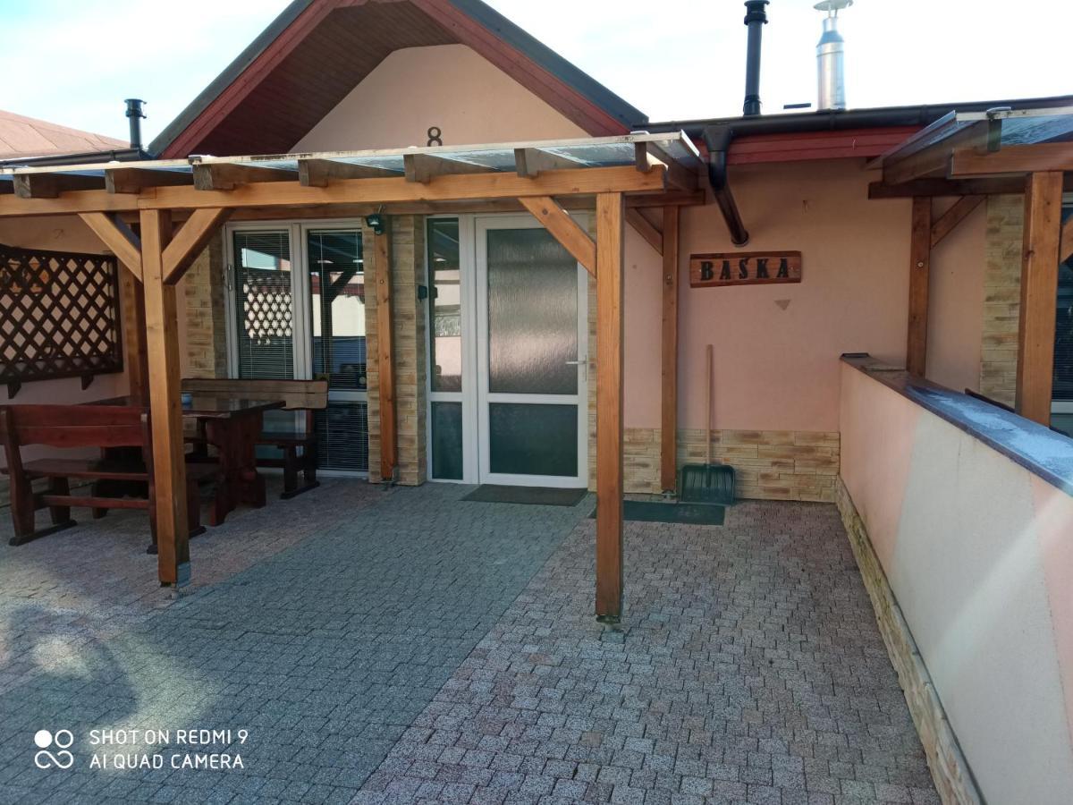 Apartman Baska Veľký Slavkov Exterior foto